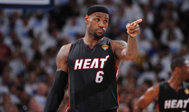 NBA交易窗口：湖人队升级阵容与快船队风波解析